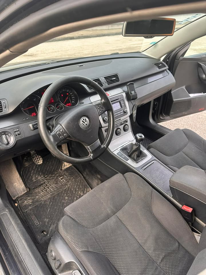 PRODAJA: Volkswagen Passat B6 2.0 TDI 2006 god